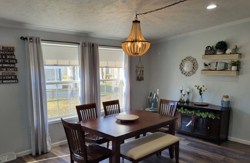 Hope Cottage | Cozy 3-bedroom 2-bath cottage w/waterfront views