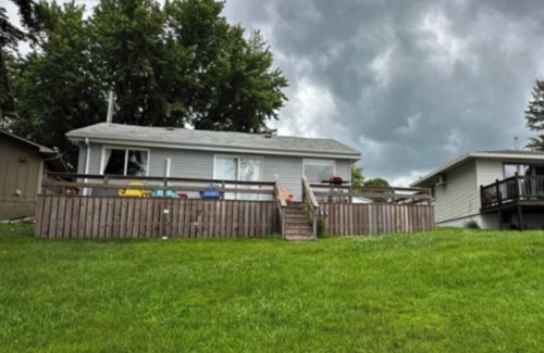 Spirit Lake Cabin | Cozy 3-bedroom cabin on East Lake Okoboji with WiFi, AC