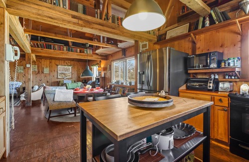 Denison Cabin | Cozy 3 bedroom cabin on private land look at beautiful trees , Storms and Cows!