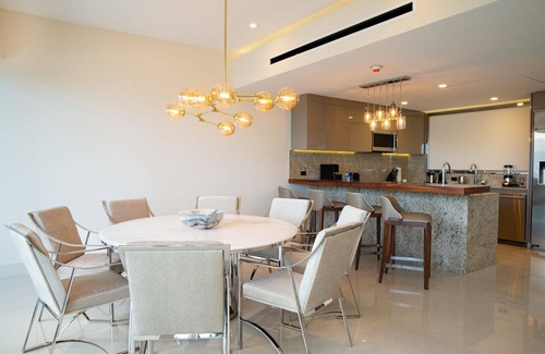 Cancun Condo | Cozy 3-bedroom condo with WiFi and fitness room in enchanting Cancún