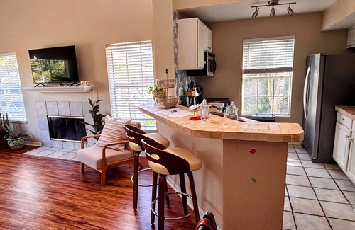Southside Condo | Cozy 3 bedroom condo near Jax beach and Mayo Clinic