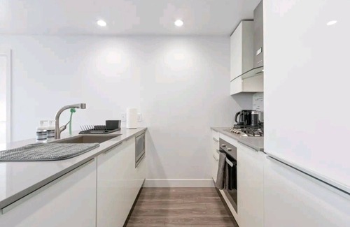 Kitchener Condo | Cozy 3-bedroom condo with WiFi, fitness room in welcoming Kitchener