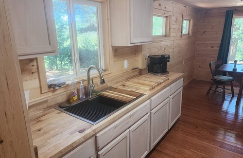 Free Soil Cottage | Cozy 3-bedroom cottage on the river in peaceful Free Soil!