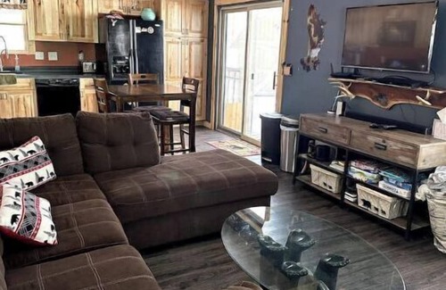 Rose City House | Cozy 3 bedroom getaway!