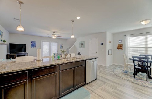 Lexington House | Cozy 3-Bedroom Home in Bluefield Neighborhood