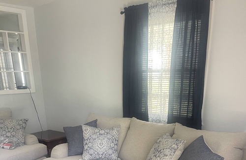 Fayetteville House | Cozy 3-bedroom house in charming Fayetteville with WiFi, AC.