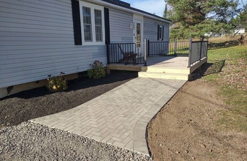 Auburn House | Cozy 3-bedroom house in charming Auburn with WiFi and AC