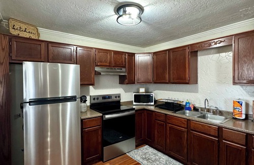 Lawton House | Cozy 3-bedroom house near Ft Sill