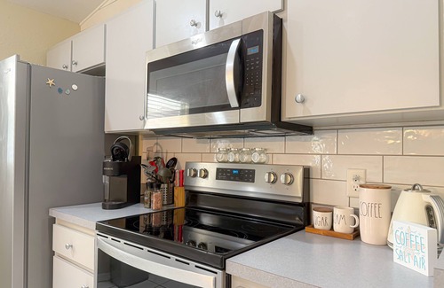 North Port House | Cozy 3-bedroom house with saltwater pool and private fenced back yard