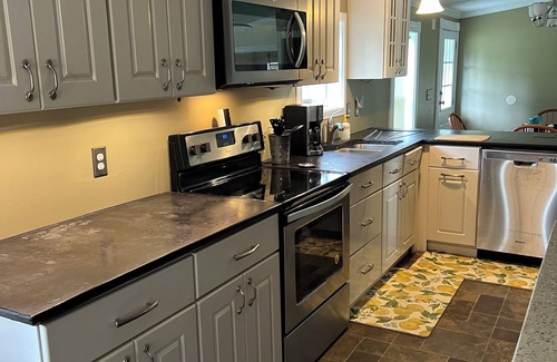 Skowhegan House | Cozy 3-bedroom house in charming Skowhegan with AC, WiFi. Quiet neighborhood.