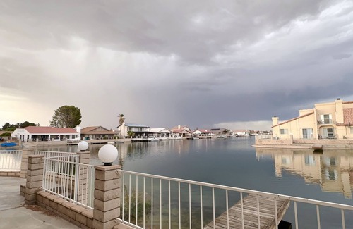 Silver Lakes Country Club Condo | Cozy 3-bedroom Lakefront Condo Helendale