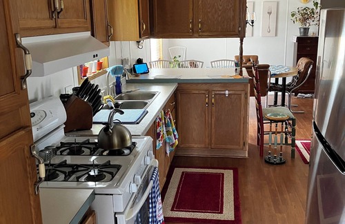 Clayton House | Cozy 3-bedroom mobile home in tranquil Clayton, Free Boat Tour 5 Days+