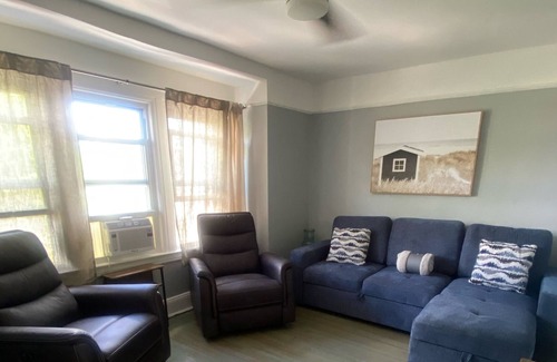 Canarsie Apartment | Cozy 3 bedroom Oasis in Brooklyn