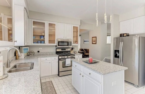 Plainfield House | Cozy 3-Bedroom Plainfield Getaway with Refreshing AC
