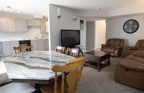 Pueblo West Condo | Cozy 3 Bedroom Private Pueblo West Duplex Close To Lake