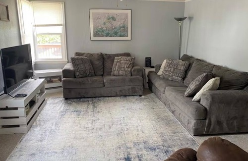 Waverly House | Cozy 3-bedroom residential home