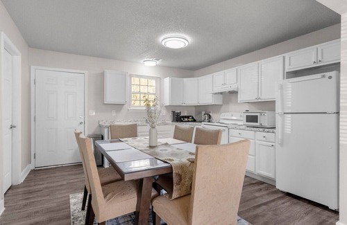 Sans Souci House | Cozy 3-bedroom townhome in Greenville with WiFi, AC