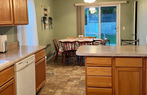 Rogers City House | Cozy 3-bedroom vacation home just steps to Lake Huron