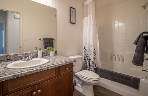 Porterville House | Cozy 3 bedroom Villa W/Spa