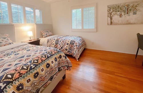 San Gabriel House | Cozy 3 Bedrooms House with extra Sunny Room
