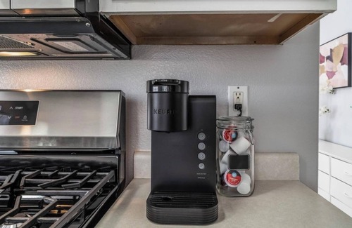 North Las Vegas House | Cozy 3 bedrooms, Sleeps 8 people.4605 Possum Berry Ln. North Las Vegas NVD.89081