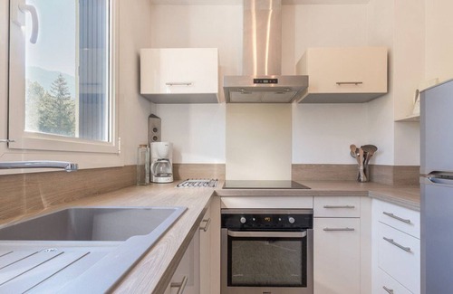 Saint-Chaffrey Apartment | Cozy 3-Room Apartment for 6 in Serre Chevalier – Parking, Ski Locker, Balcony, 3-Star Rating