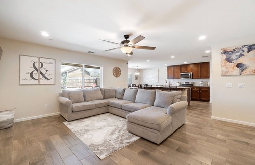 Hanford House | Cozy 3BD/2BTH Home in Hanfordn