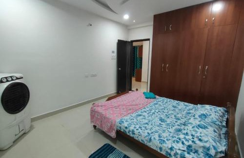 Hyderabad Apartment | Cozy 3BHK Stay Near US Consulate, Nallagandla