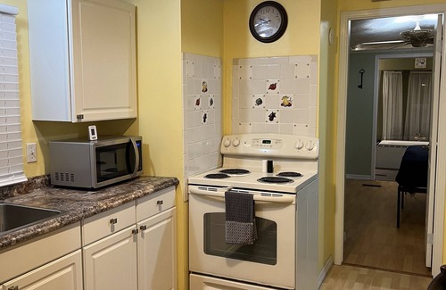 Connellys Springs House | Cozy 3br 2 ba WD WiFi Fire Pit