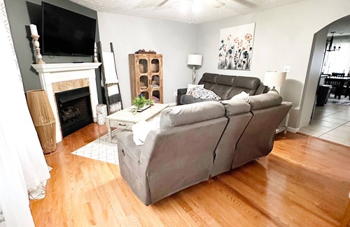 Morgantown House | Cozy 3BR/3.5BR Townhouse Near WVU & Med Facilities