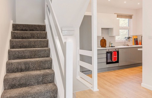 Clapham Apartment | Cozy 3BR duplex Getaway with a terrace in Clapham