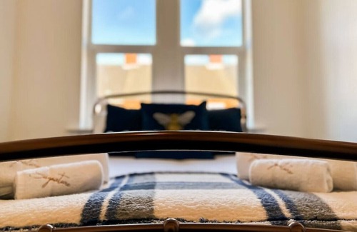 South Shields Apartment | Cozy 3BR Flat in the Heart of South Shields