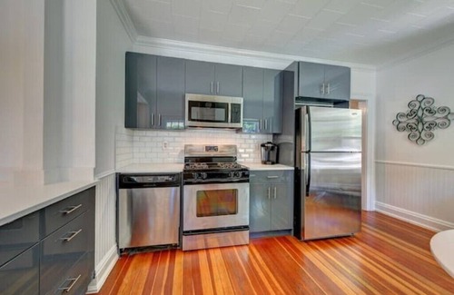 Lenox House | Cozy 3BR Home w/Yard & Patio 5 min to Tanglewood