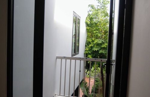 Son Tra House | Cozy 3BR Near Beach, Tranquil Fish Pond & Parking