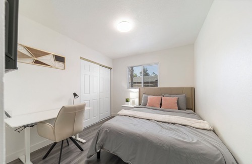 Rancho Cucamonga House | Cozy 4-Bedroom House in Charming Rancho Cucamonga With Lux Modern Finishes