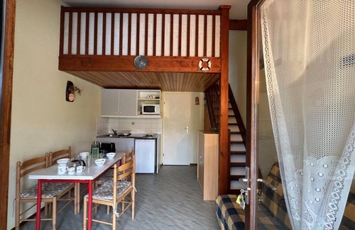 Notre-Dame-de-Monts House | Cozy 4-Person Holiday Home with Pool, Near Beach in Notre-Dame-de-Monts, France