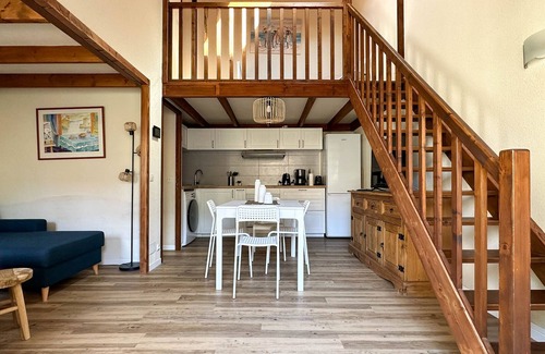 Les Mathes House | Cozy 4-Person House, 1000m from Sea, Renovated 2023, Terrace, Parking - Les Mathes