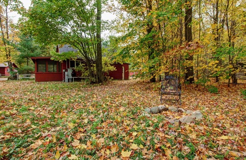 Lac du Flambeau Cabin | Cozy 4 person, Wisconsin Northwoods Cabin w/access to 2 lakes! Pet Friendly!