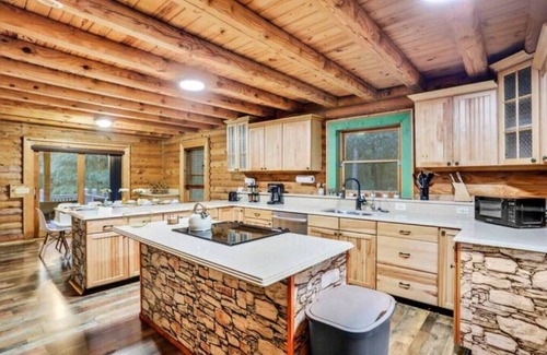 Florahome Cabin | Cozy 4BR Cabin with pool, BBQ