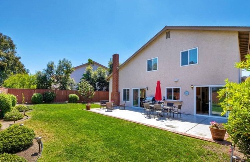 Mira Mesa House | Cozy 5-bedroom with huge private backyard! Perf 4 reunions & recently renovated!