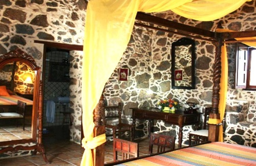 Villaverde Bed & Breakfast | Cozy Accommodation with Pool and Breakfast WIFI