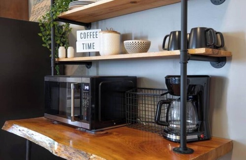 Warrensburg House | Cozy Adirondack Escape