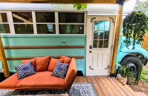 Tampa House | Cozy AF Medusa the Bus-Lux