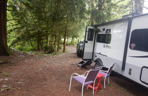 Lime Kiln House | Cozy, Affordable guest accommodations in Verlot, WA - Granite Falls Area Pets OK