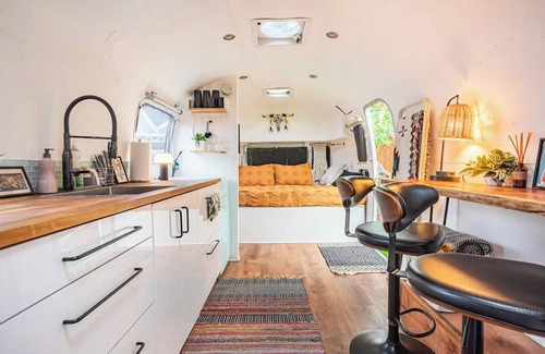 Eagle Rock House | Cozy Agnes the Airstream in enchanting Los Angeles with WiFi, AC