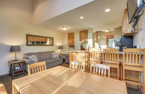 Lutsen House | Cozy Alpine Escape: Ski-In/Out at Lutsen Mtns
