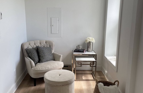 Albany Apartment | Cozy and beautiful 1-bedroom apartment in charming Albany with WiFi, AC.