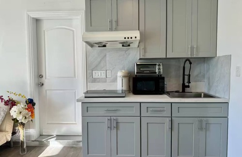 Hacienda Heights Apartment | Cozy and Bright Petite 2b1b
