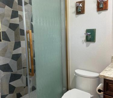 Sunnyvale West Bed & Breakfast | Cozy and Bright Guest Suite in Heart of Sunnyvale