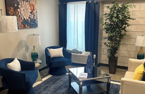 Five Points South Apartment | Cozy and Clean 1 Bedroom Apt centrally located in Downtown Birmingham, Near UAB